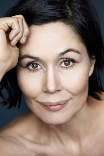 Nukâka Coster-Waldau