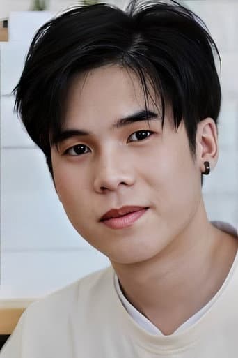 พีรภัทร ธนรัตนนนท์
