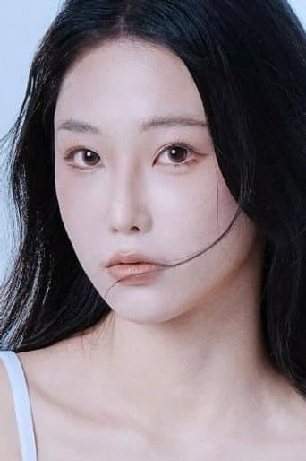 王若冰