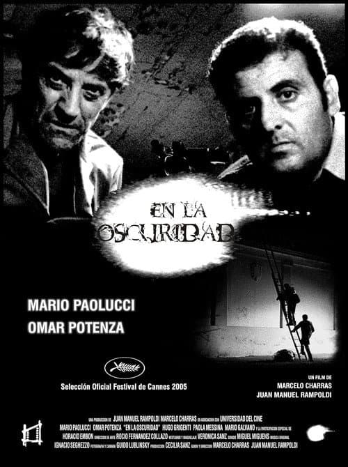 Постер: En la oscuridad