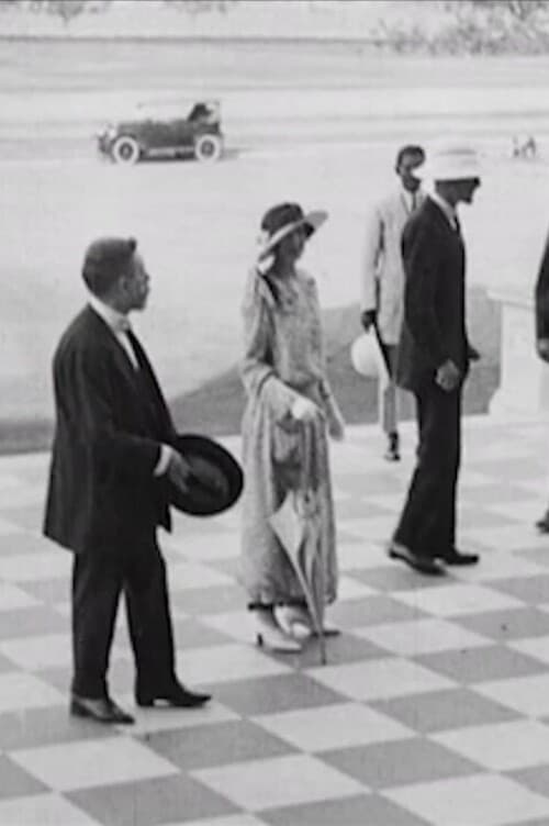 Постер: Her Excellency Lady Lytton At The Victoria Memorial