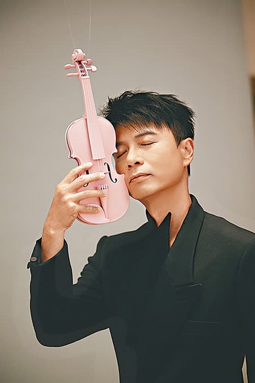 Постер: 李克勤 - 弦續 李克勤港樂演唱會 Hacken Lee X HK Phil Concert 2023