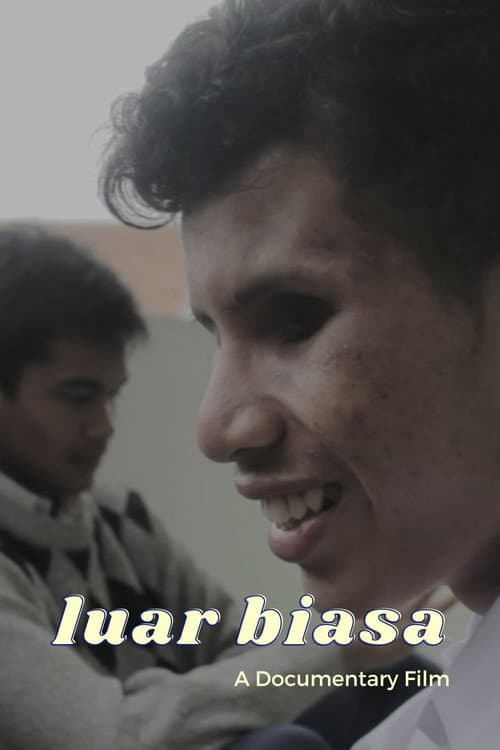 Постер: Luar Biasa