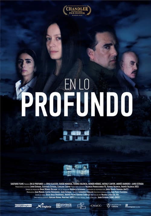 Постер: En lo Profundo