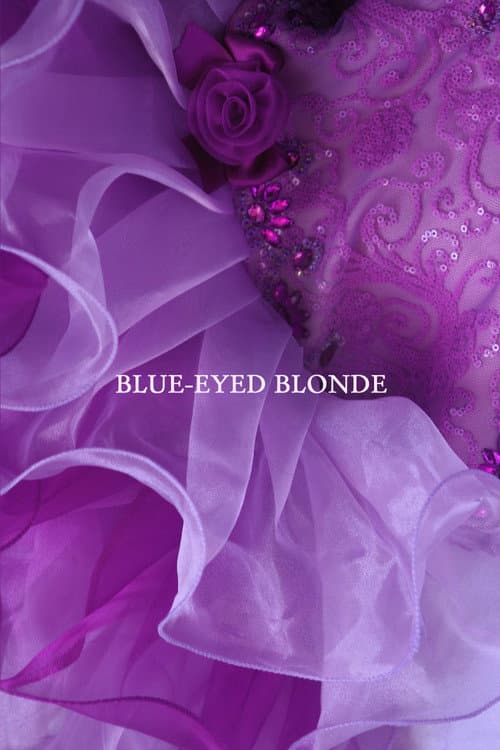 Постер: Blonde aux yeux bleus