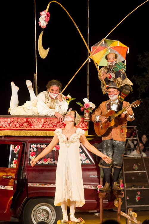 Постер: Grupo Galpão's Romeu e Julieta - live at Shakespeare's Globe