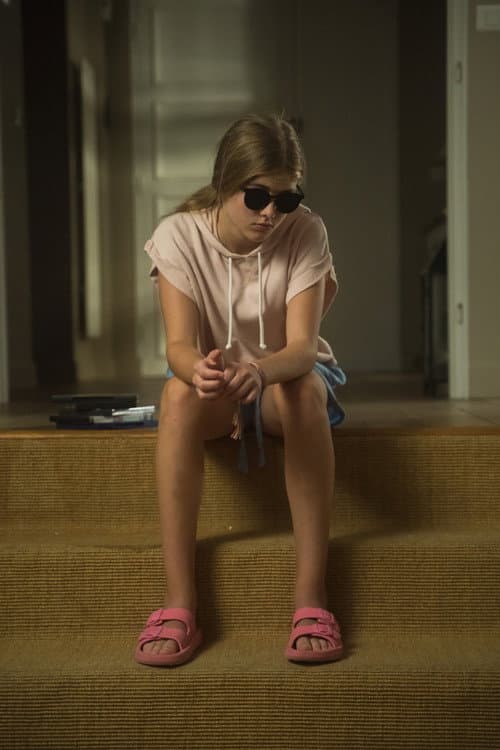 Постер: Just an ordinary girl