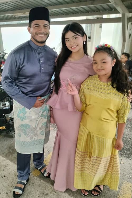 Постер: Raya Tahun Depan